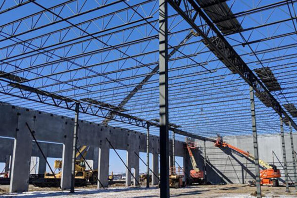 Blog_DarlandUnderwayOnMHCKenworth-03 MCH Kenworth construction in progress