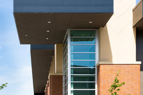 pacific-springs-center-ii-01 Pacific Springs Center II exterior by Darland Construction