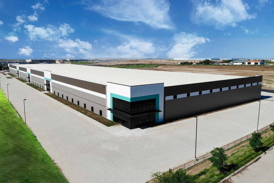 R&R Commerce Park Warehose III Exterior by Darland Construction